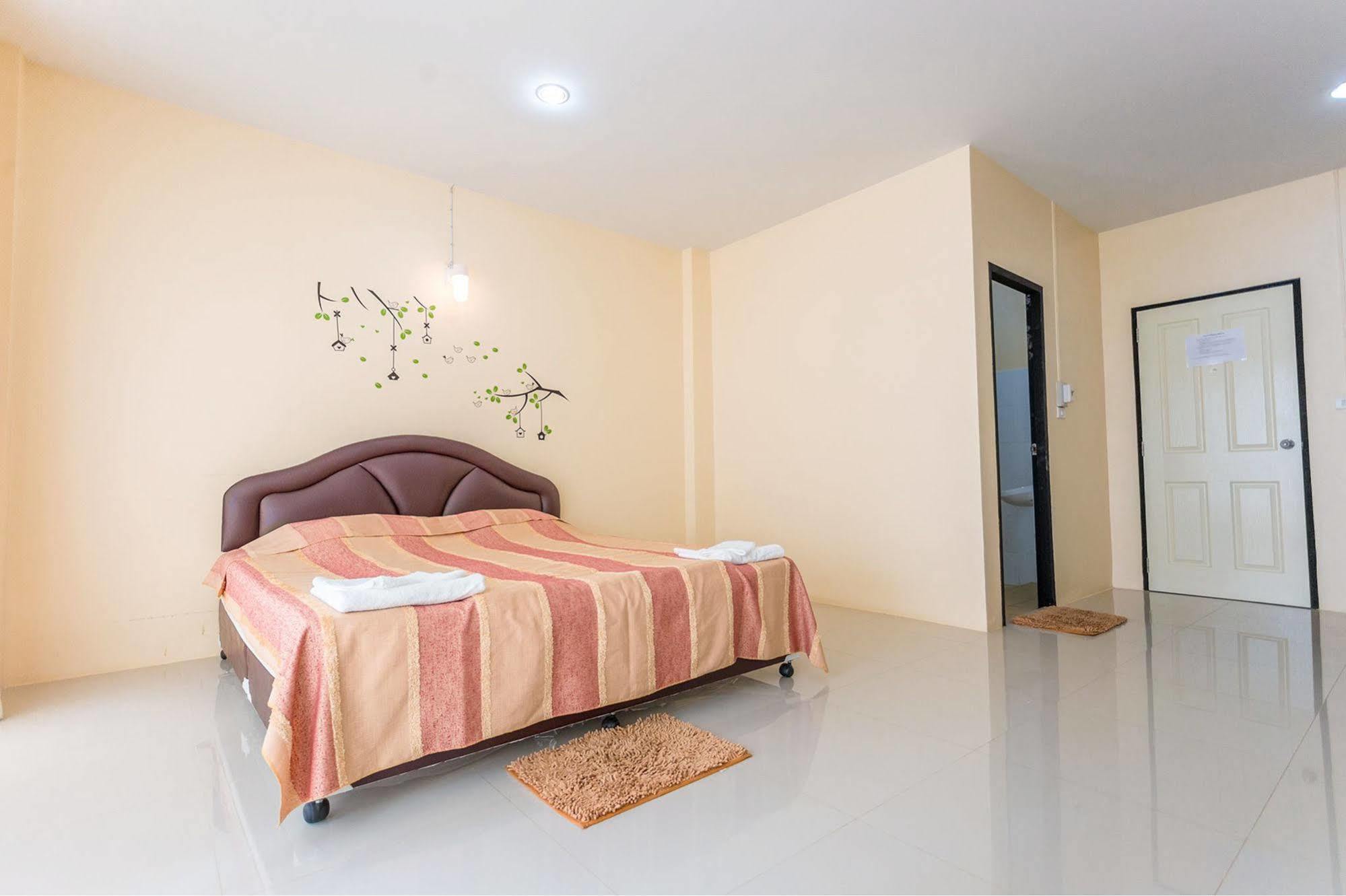 Phet Ngam Hotel Mae Sai Exterior foto